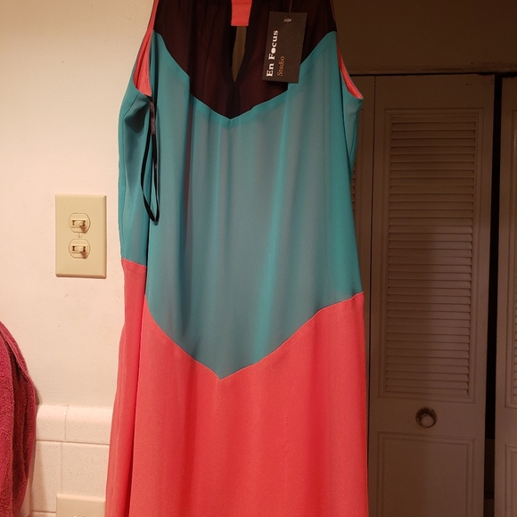 Enforce Studio Sleeveless Dress - Picture 8 of 14